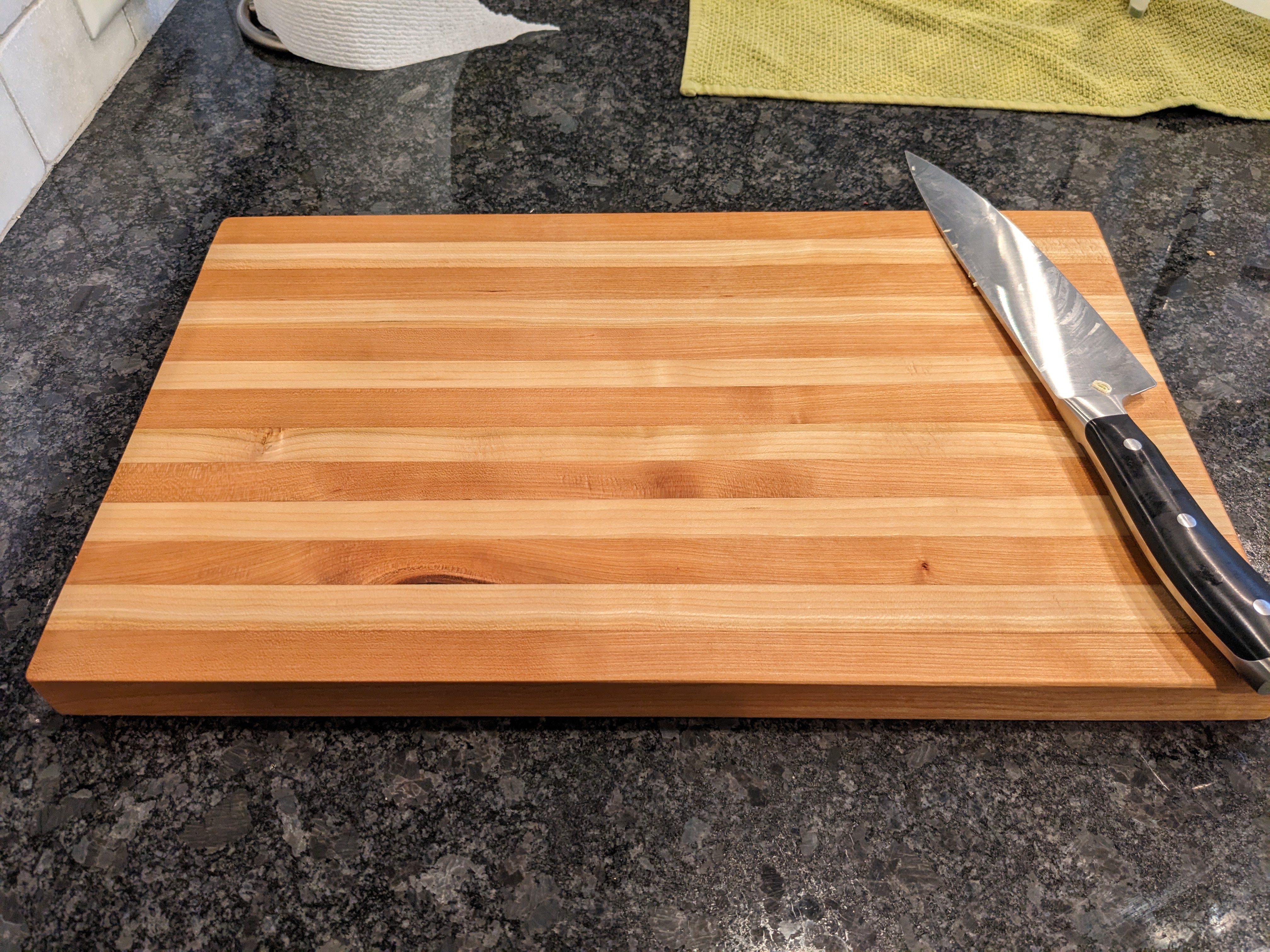 Cutting Board woodworking project hero image.