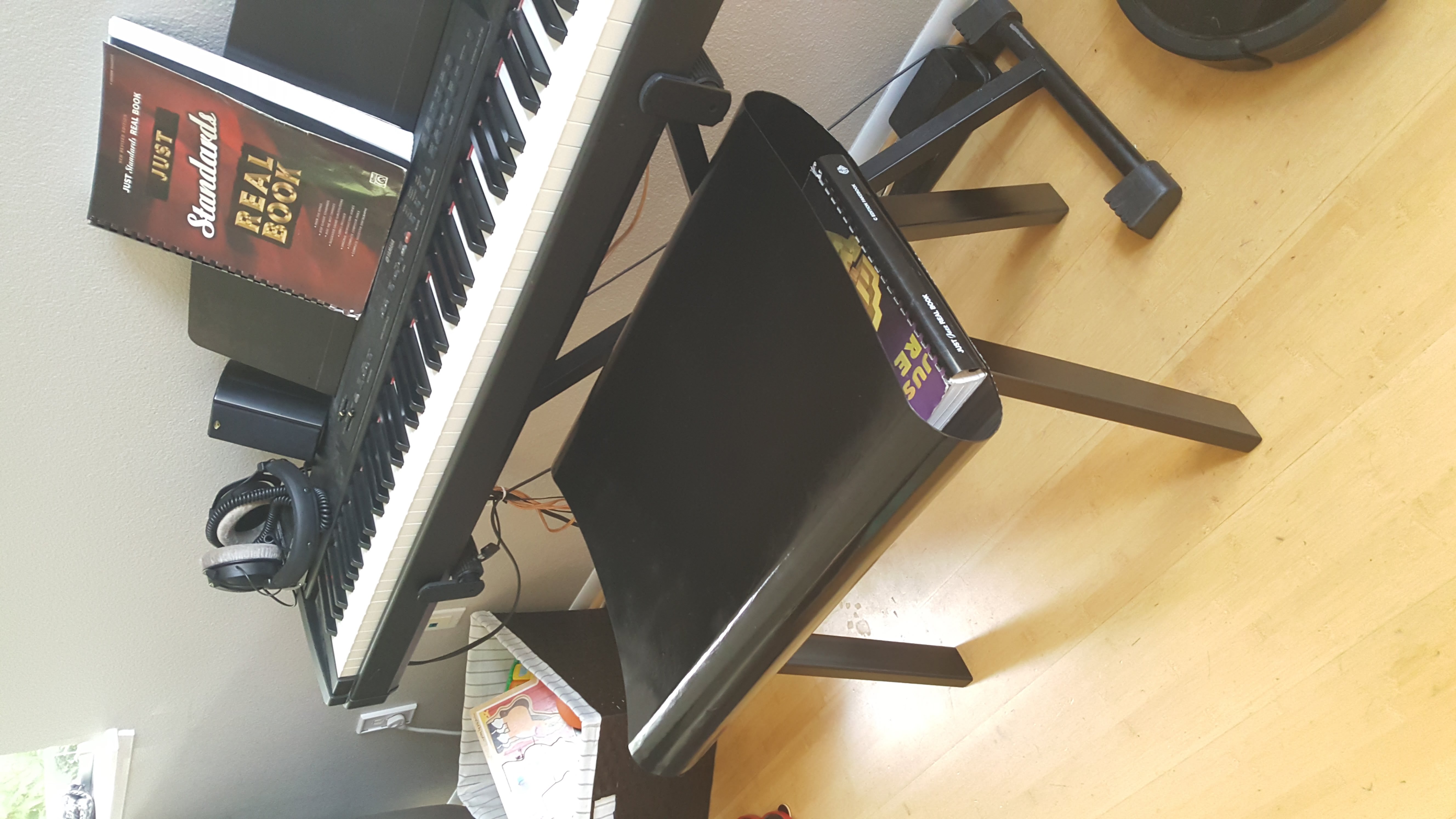 Piano Bench photo 3.