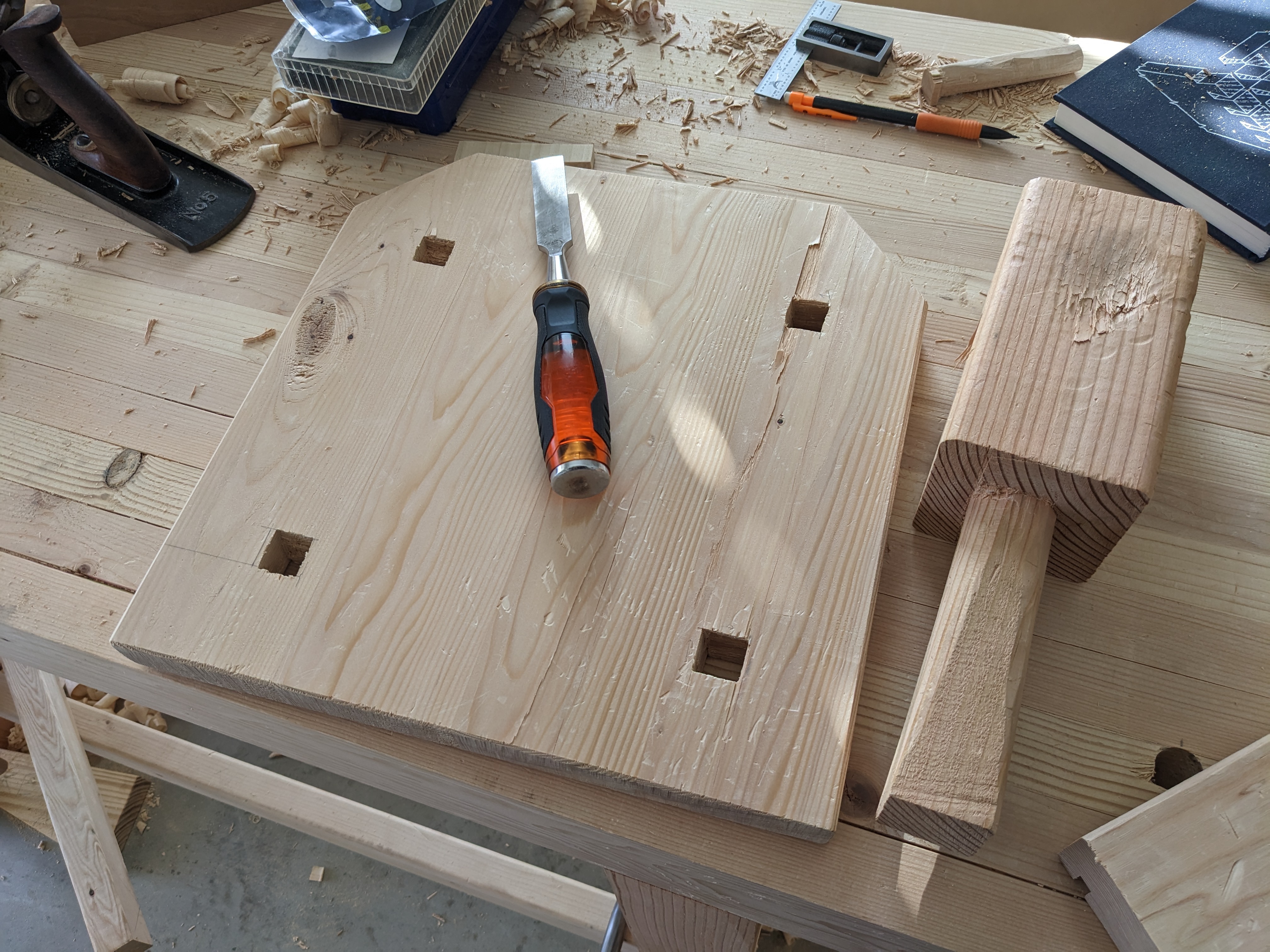 Pine Stool woodworking project hero image.